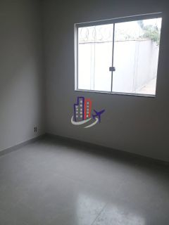Casa Para Vender com 02 quartos no bairro Planalto em Mateus Leme