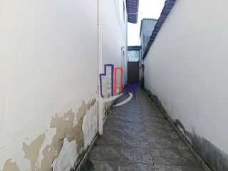 Casa Para Vender com 04 quartos 01 suíte no bairro Glória em Belo Horizonte