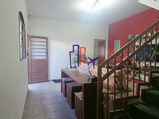 Casa Para Vender com 04 quartos 01 suíte no bairro Glória em Belo Horizonte