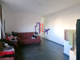 Casa Para Vender com 04 quartos 01 suíte no bairro Glória em Belo Horizonte