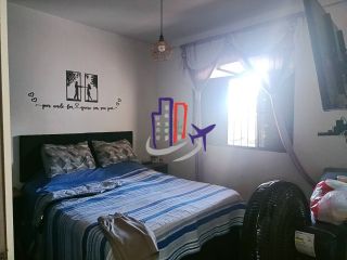 Casa Para Vender com 04 quartos 01 suíte no bairro Glória em Belo Horizonte