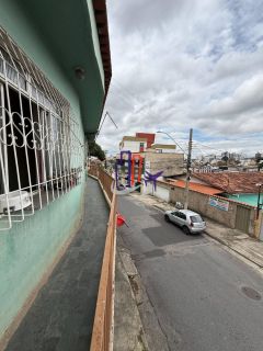Casa Para Vender com 04 quartos 02 suítes no bairro Jardim Vera Cruz em Contagem