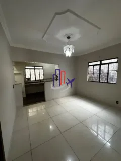 Casa Para Vender com 04 quartos 01 suíte no bairro Palmares em Ibirité