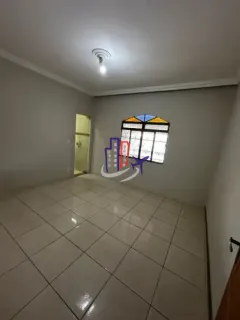 Casa Para Vender com 04 quartos 01 suíte no bairro Palmares em Ibirité