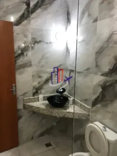 Casa Geminada  com 03 quartos 01 suítes no bairro Novo Horizonte em Ibirité