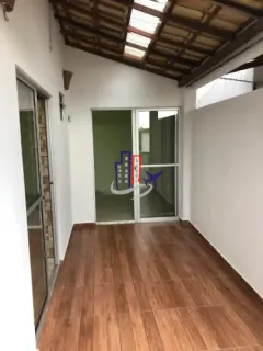 Casa Geminada  com 03 quartos 01 suítes no bairro Novo Horizonte em Ibirité