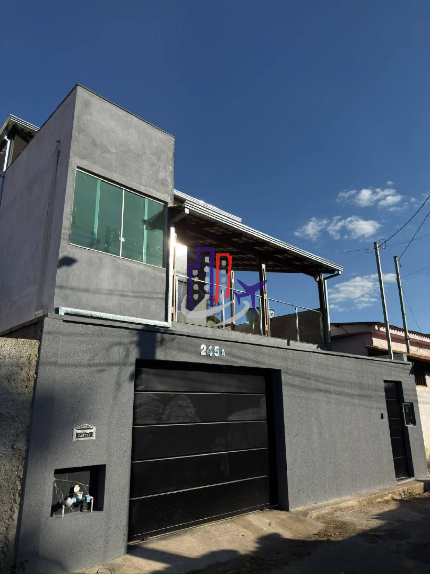 Casa Para Vender com 03 quartos 01 suítes no bairro Centro em Mateus Leme