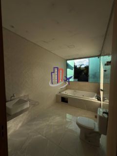 Casa Para Vender com 03 quartos 01 suítes no bairro Centro em Mateus Leme