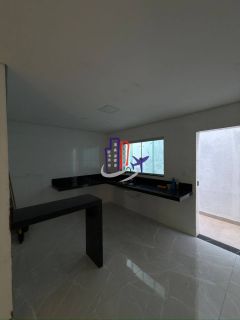 Casa Para Vender com 03 quartos 01 suítes no bairro Centro em Mateus Leme