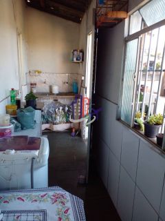 Casa Para Vender com 03 quartos no bairro Palmares em Ibirité