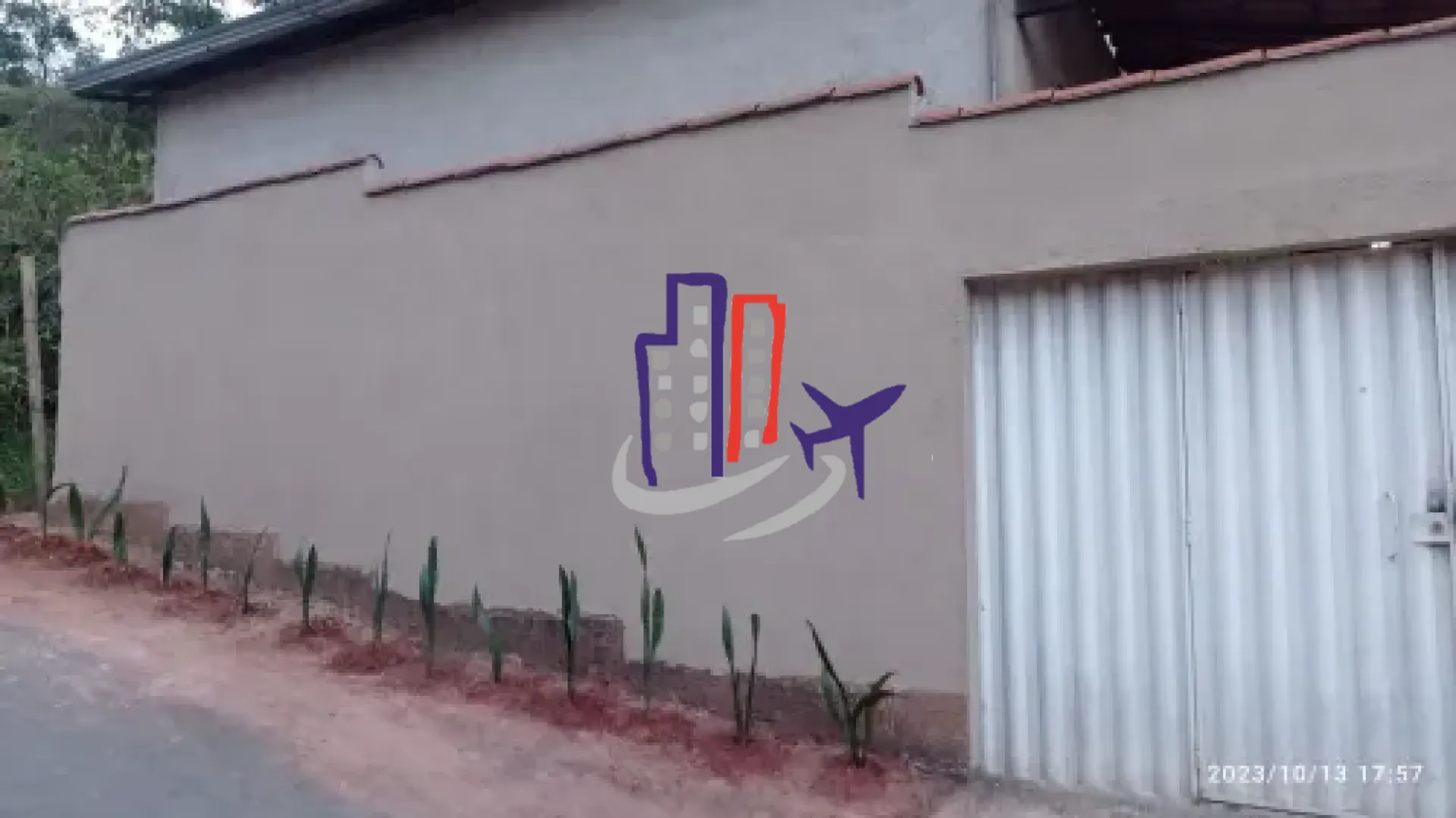 Casa Para Vender com 03 quartos no bairro Recanto das Arvores em Ibirité