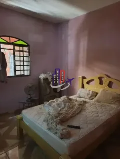 Casa Para Vender com 03 quartos no bairro Jardim Montreal em Ibirité