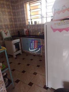 Casa Para Vender com 05 quartos no bairro Coqueiros em Belo Horizonte