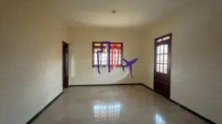 Casa Para Vender com 04 quartos 01 suíte no bairro Tirol em Belo Horizonte