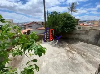 Casa Para Vender com 04 quartos 01 suíte no bairro Tirol em Belo Horizonte