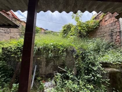 Casa Para Vender com 03 quartos 01 suíte no bairro Barreiro em Belo Horizonte
