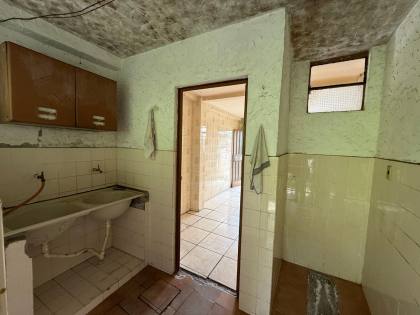 Casa Para Vender com 03 quartos 01 suíte no bairro Barreiro em Belo Horizonte