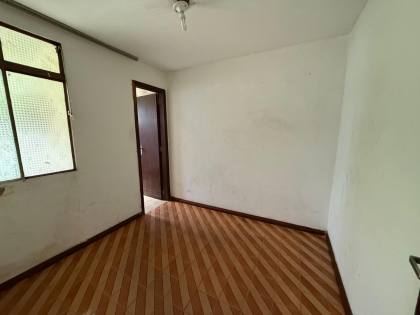 Casa Para Vender com 03 quartos 01 suíte no bairro Barreiro em Belo Horizonte