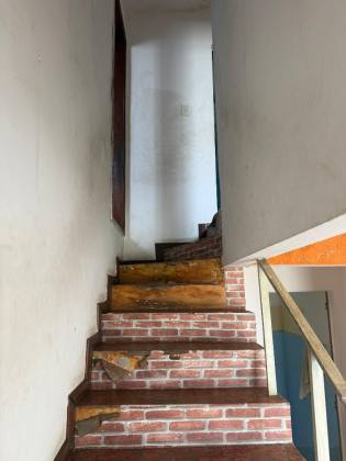 Casa Para Vender com 03 quartos 01 suíte no bairro Barreiro em Belo Horizonte