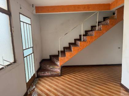 Casa Para Vender com 03 quartos 01 suíte no bairro Barreiro em Belo Horizonte