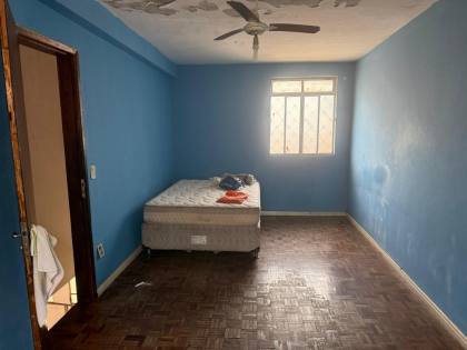 Casa Para Vender com 03 quartos 01 suíte no bairro Barreiro em Belo Horizonte