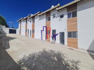 Casa Geminada Para Vender com 02 quartos no bairro Praia em Contagem
