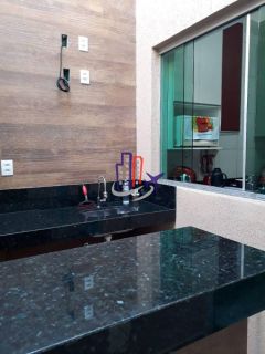 Casa Para Vender com 02 quartos 01 suíte no bairro Colonial em Contagem