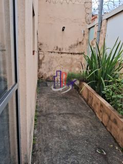 Casa Para Vender com 04 quartos no bairro Conjunto Água Branca em Contagem