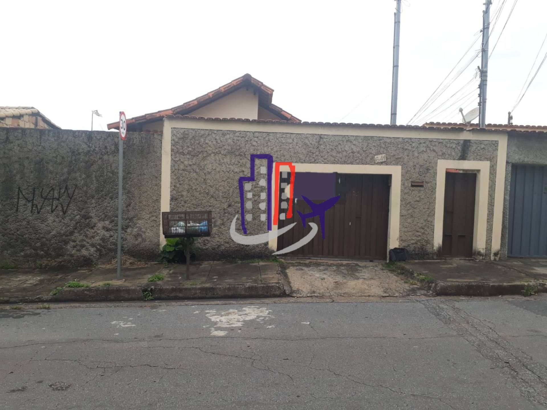 Casa Para Vender com 4 quartos no bairro Jardim Vera Cruz/Riacho em Contagem