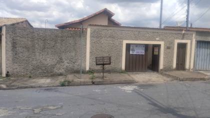 Casa Para Vender com 4 quartos no bairro Jardim Vera Cruz/Riacho em Contagem
