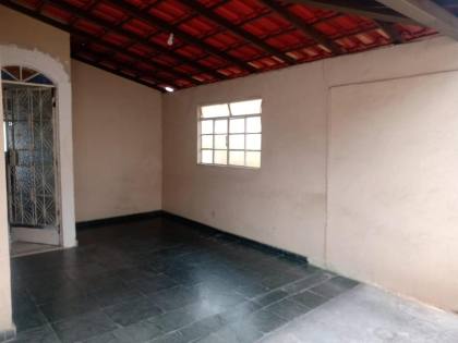Casa Para Vender com 4 quartos no bairro Jardim Vera Cruz/Riacho em Contagem