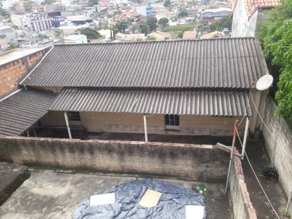 Casa Para Vender com 4 quartos no bairro Jardim Vera Cruz/Riacho em Contagem