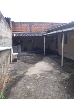 Casa Para Vender com 4 quartos no bairro Jardim Vera Cruz/Riacho em Contagem
