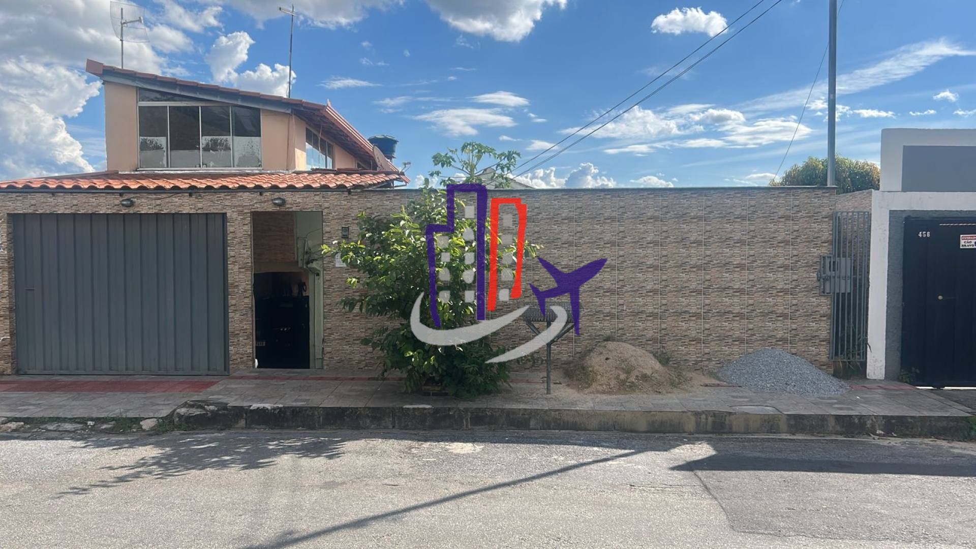 Casa Para Vender com 03 quartos 01 suítes no bairro Alto das Flores em Betim