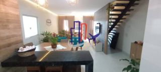 Casa Para Vender com 03 quartos 01 suítes no bairro Tropical em Contagem