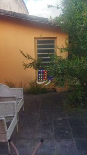 Casa Para Vender com 2 quartos no bairro Glória em Belo Horizonte