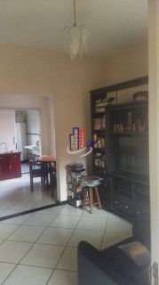 Casa Para Vender com 2 quartos no bairro Glória em Belo Horizonte