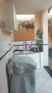 Casa Para Vender com 2 quartos no bairro Glória em Belo Horizonte