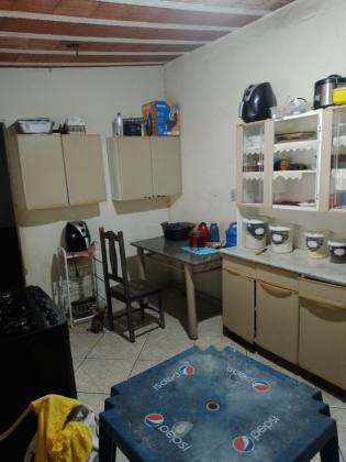 Casa Para Vender com 02 quartos no bairro Brumado em Pitangui