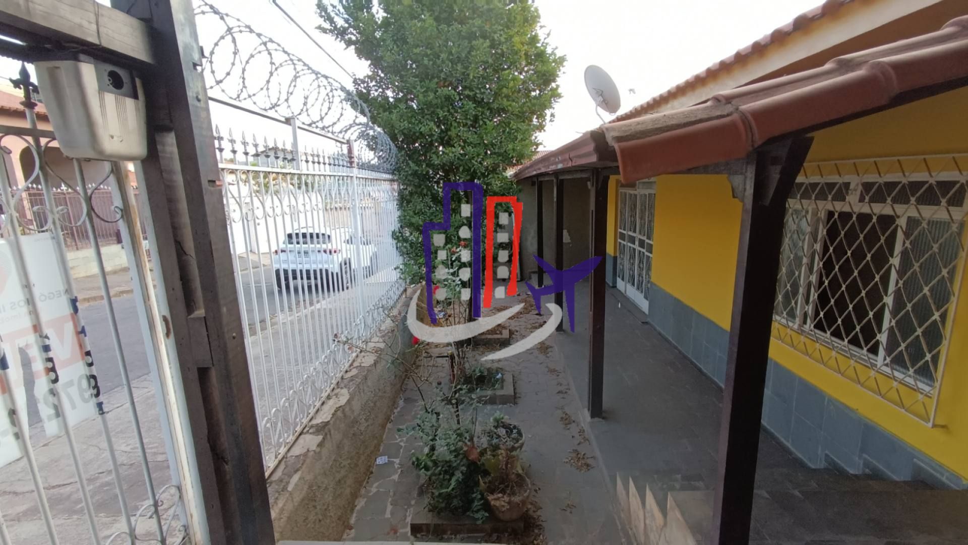 Casa Para Vender com 02 quartos no bairro Araguaia em Belo Horizonte