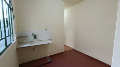 Casa Para Vender com 02 quartos no bairro Araguaia em Belo Horizonte