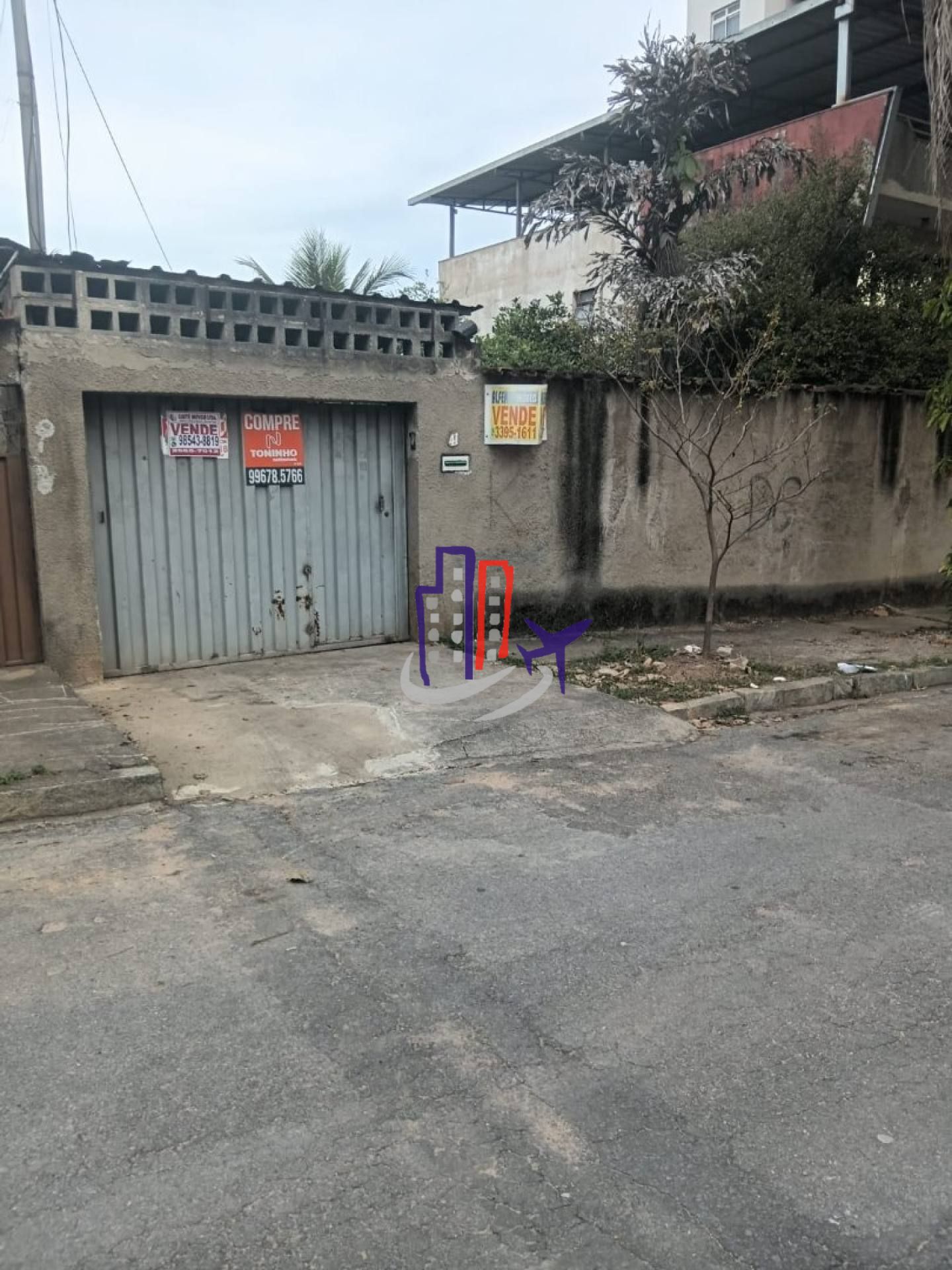 Casa Para Vender com 03 quartos 01 suítes no bairro Santa Cruz Industrial em Contagem
