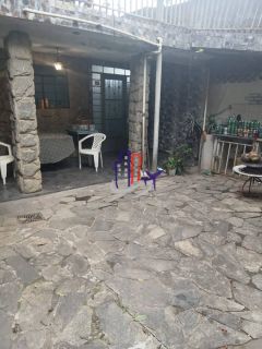 Casa Para Vender com 03 quartos 01 suítes no bairro Santa Cruz Industrial em Contagem