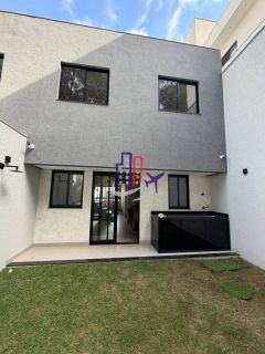 Casa Para Vender com 03 quartos no bairro Guarujá Mansões em Betim