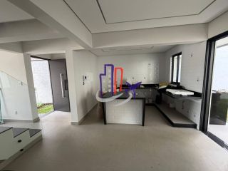 Casa Para Vender com 03 quartos no bairro Guarujá Mansões em Betim