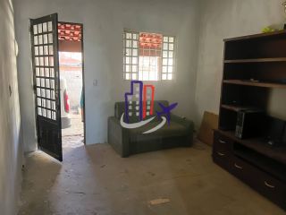 Casa Para Vender com 03 quartos 01 suíte no bairro Tropical em Contagem