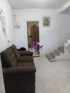 Casa Para Vender com 03 quartos 01 suíte no bairro Tropical em Contagem