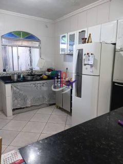 Casa Para Vender com 03 quartos 01 suíte no bairro Tropical em Contagem