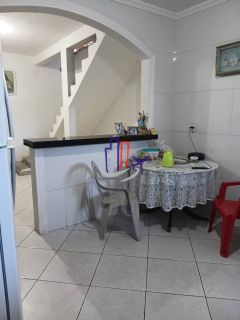 Casa Para Vender com 03 quartos 01 suíte no bairro Tropical em Contagem