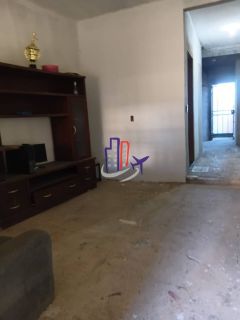 Casa Para Vender com 03 quartos 01 suíte no bairro Tropical em Contagem